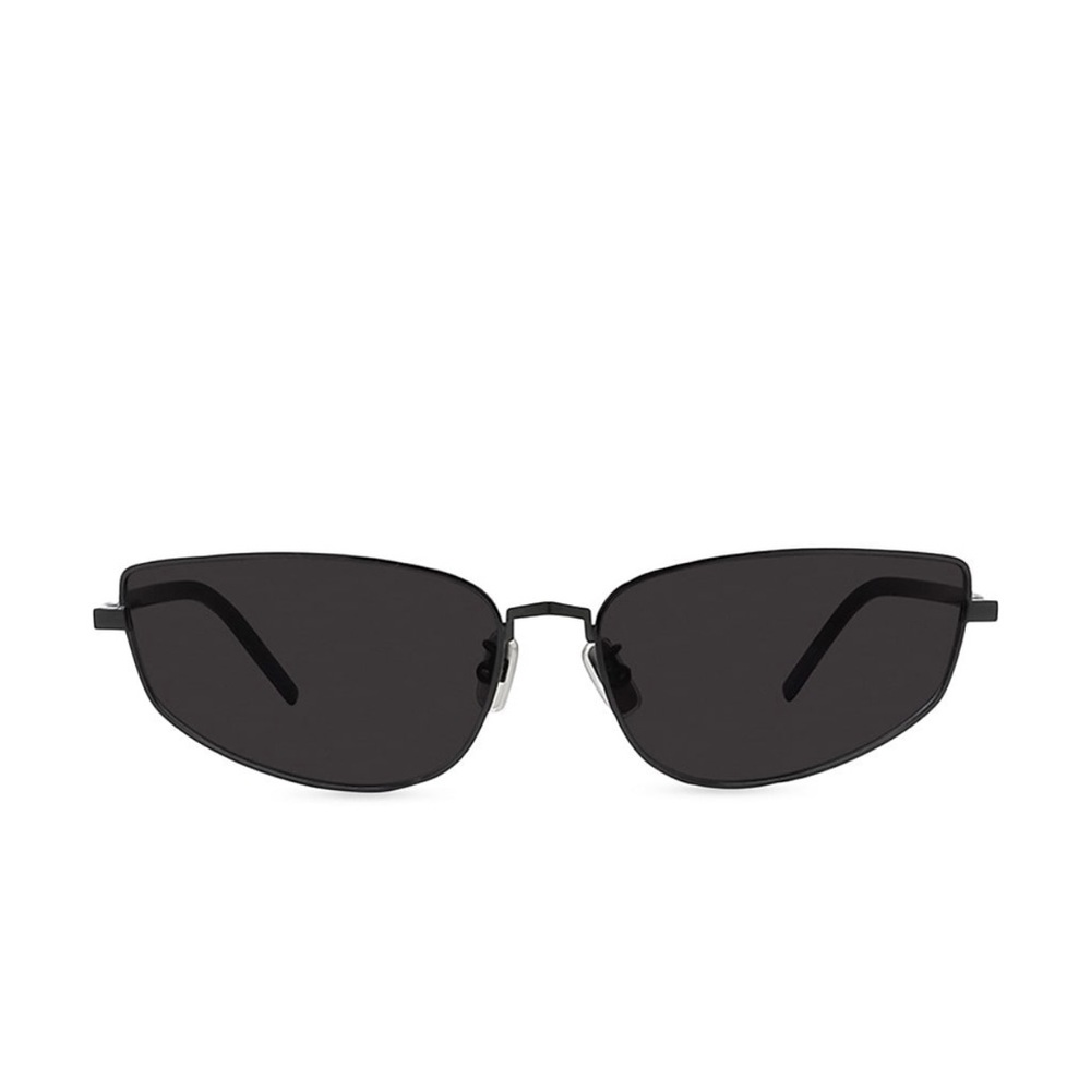 These metal frame sunglasses feature 56mm solid lenses.